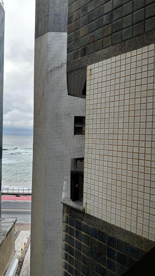 Apartamento Inteiro Frente Ao Mar De Ondina Salvador Exterior photo