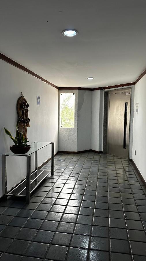 Apartamento Inteiro Frente Ao Mar De Ondina Salvador Exterior photo