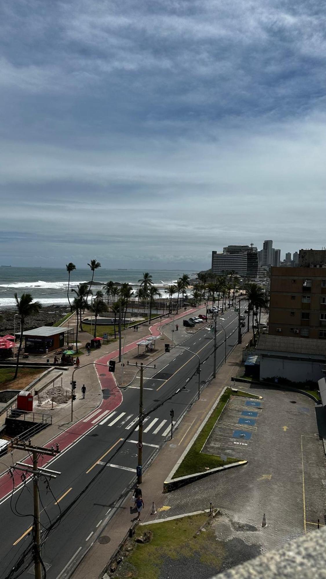 Apartamento Inteiro Frente Ao Mar De Ondina Salvador Exterior photo